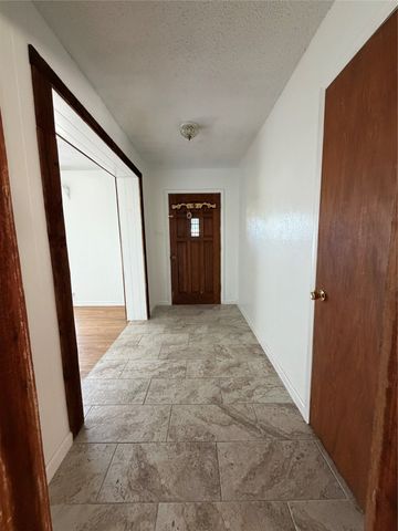 2406 W Broadview Street, Greenville, TX 75402