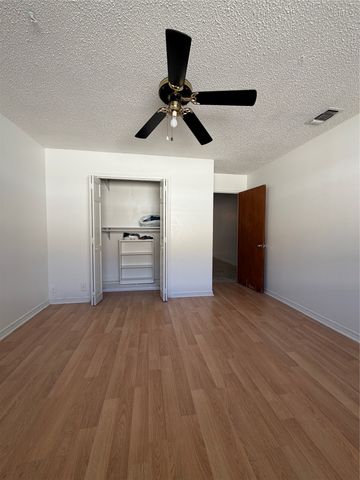 2406 W Broadview Street, Greenville, TX 75402