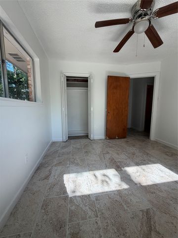 2406 W Broadview Street, Greenville, TX 75402
