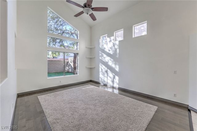 4539 Powell Point Way, North Las Vegas, NV 89031