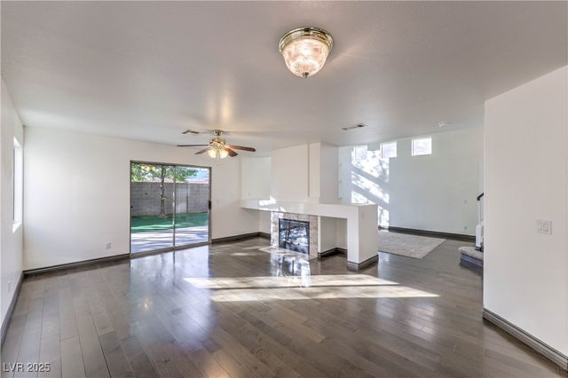 4539 Powell Point Way, North Las Vegas, NV 89031