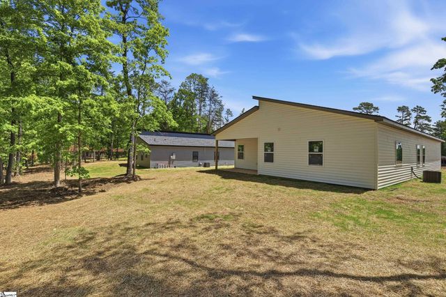1077 Country Club Road, Pickens, SC 29671