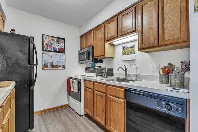 9644 Sawgrass Court, Van Buren Twp, MI 48111