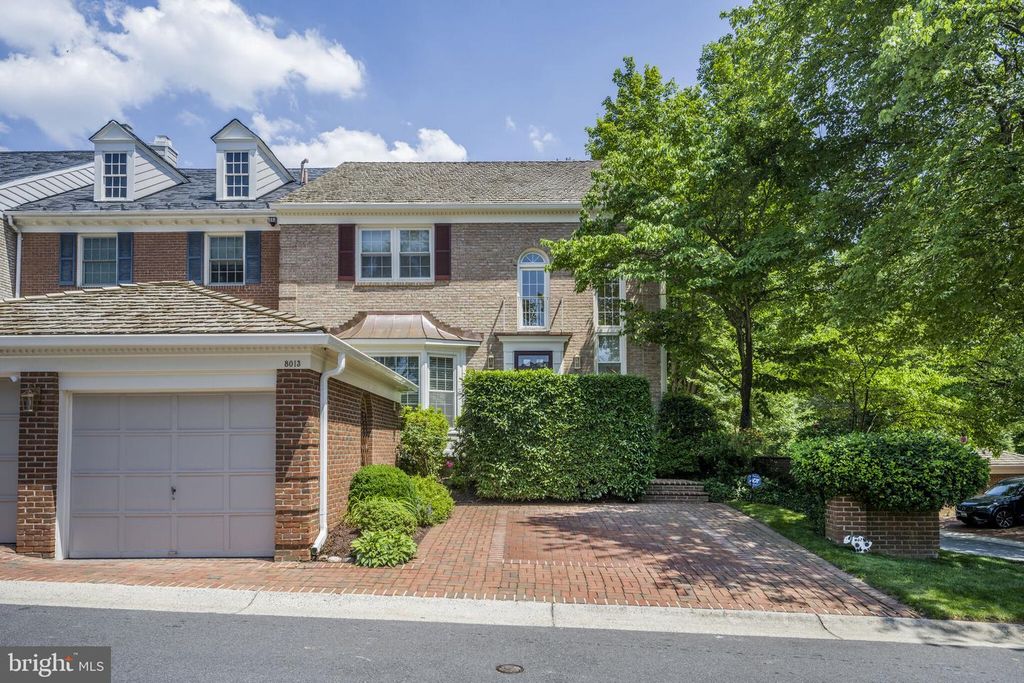 8013 RISING RIDGE RD, Bethesda, MD 20817