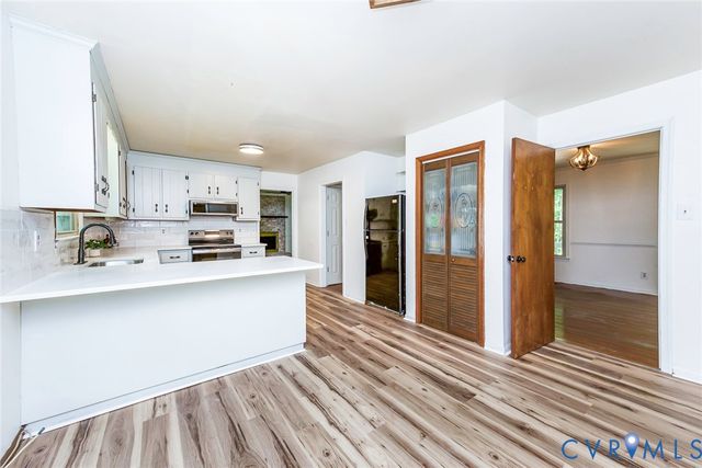 720 Dove Path Ln, Chester, VA 23834