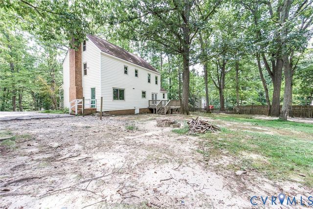 720 Dove Path Ln, Chester, VA 23834