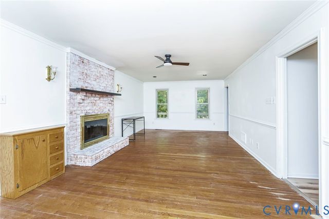 720 Dove Path Ln, Chester, VA 23834