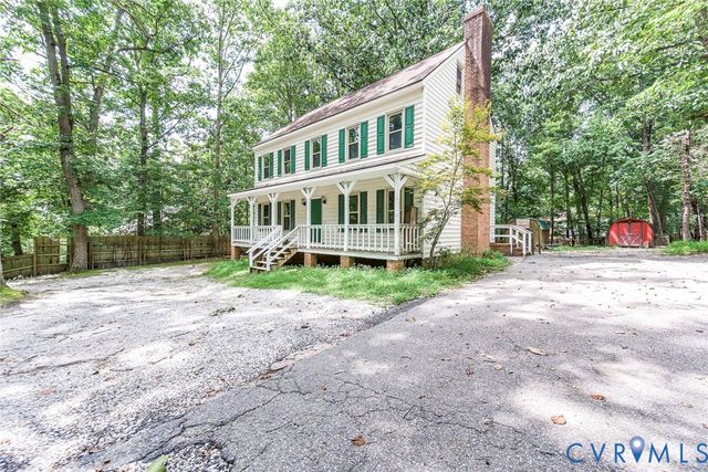 720 Dove Path Ln, Chester, VA 23834