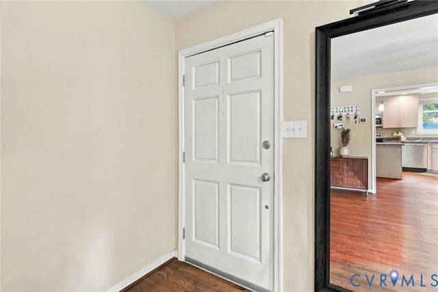 6724 Meadowburm Dr, Chesterfield, VA 23234