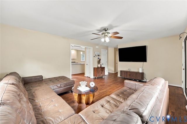 6724 Meadowburm Dr, Chesterfield, VA 23234