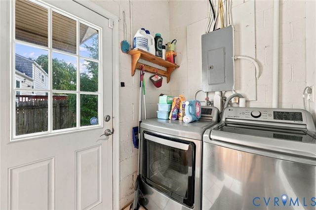 6724 Meadowburm Dr, Chesterfield, VA 23234