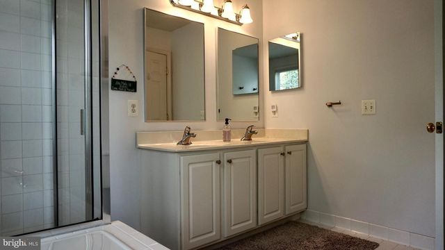 1636 WHITE OAK VISTA DR, Silver Spring, MD 20904