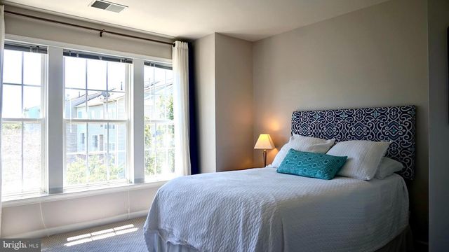 1636 WHITE OAK VISTA DR, Silver Spring, MD 20904