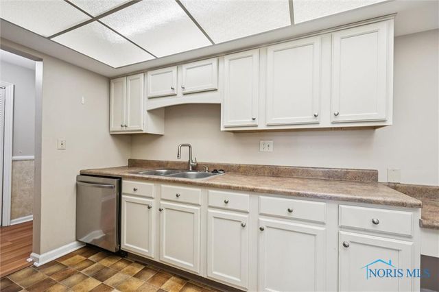 4243 W Bancroft Street, 204w, Toledo, OH 43615