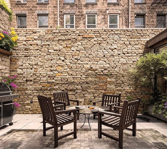 152 Reade Street, New York City, NY 10013