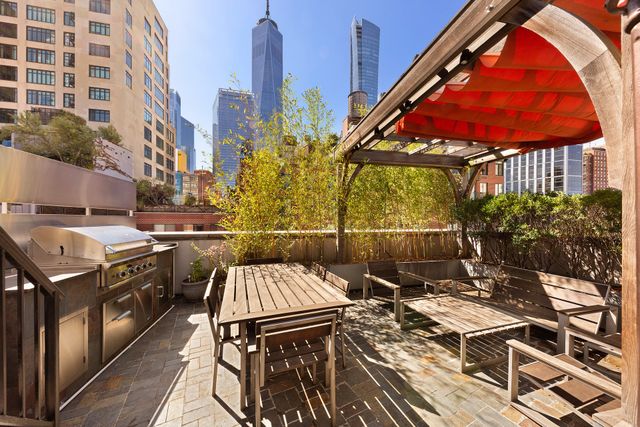 152 Reade Street, New York City, NY 10013