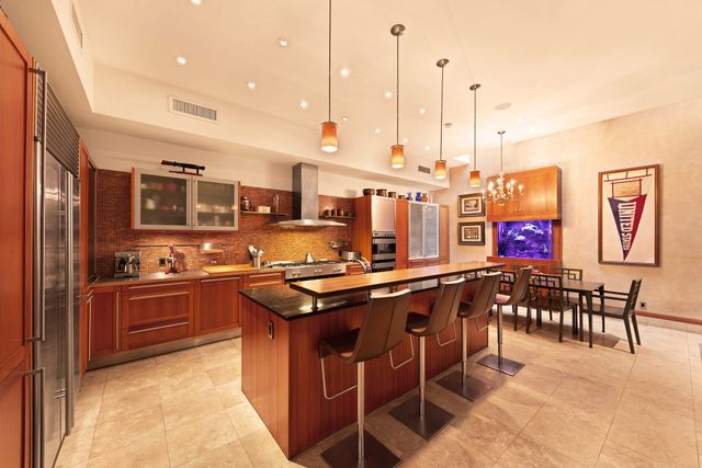 152 Reade Street, New York City, NY 10013