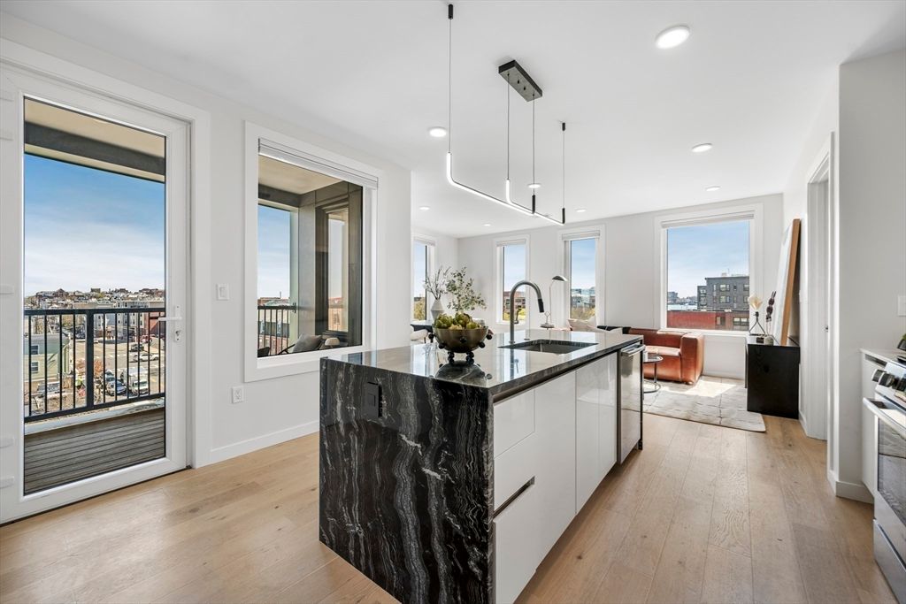 2 Maverick Square 501, Boston, MA 02128
