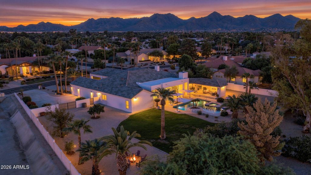 8321 E CORRINE Drive, Scottsdale, AZ 85260 — exterior