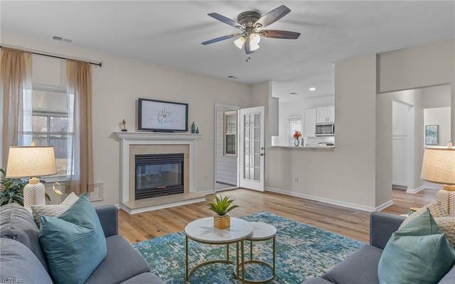 1208 Treeland TER, Chesapeake, VA 23322