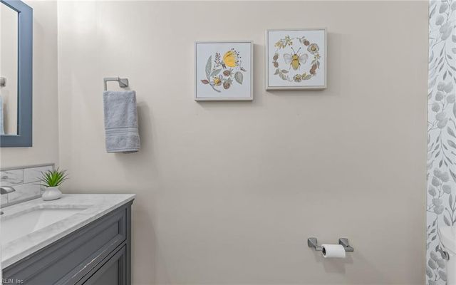 1208 Treeland TER, Chesapeake, VA 23322