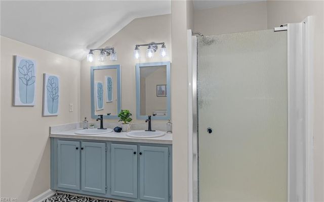 1208 Treeland TER, Chesapeake, VA 23322