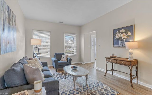 1208 Treeland TER, Chesapeake, VA 23322