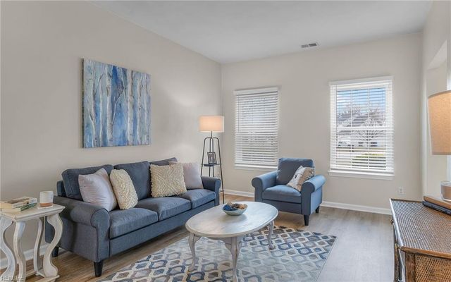 1208 Treeland TER, Chesapeake, VA 23322