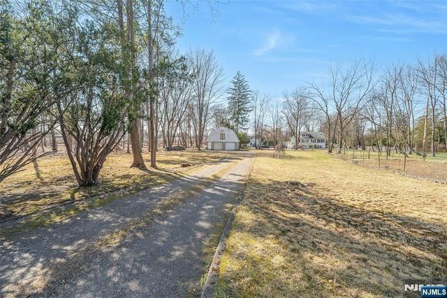 510 W Saddle River Road, Ridgewood, NJ 07450
