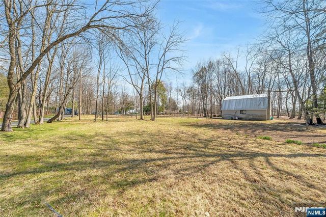 510 W Saddle River Road, Ridgewood, NJ 07450