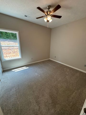 13 Hamby Dr, Pelham, TN 37366