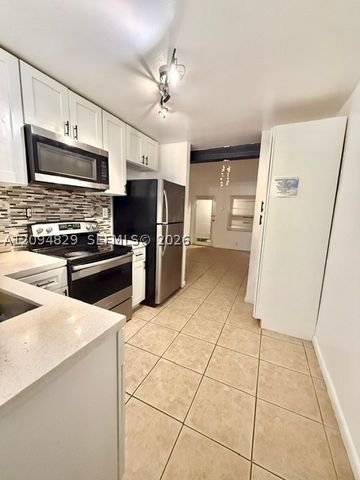 1150 SW 26th Ave 1-2, Fort Lauderdale, FL 33312