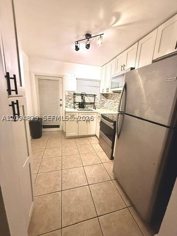 1150 SW 26th Ave 1-2, Fort Lauderdale, FL 33312
