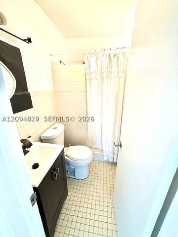 1150 SW 26th Ave 1-2, Fort Lauderdale, FL 33312