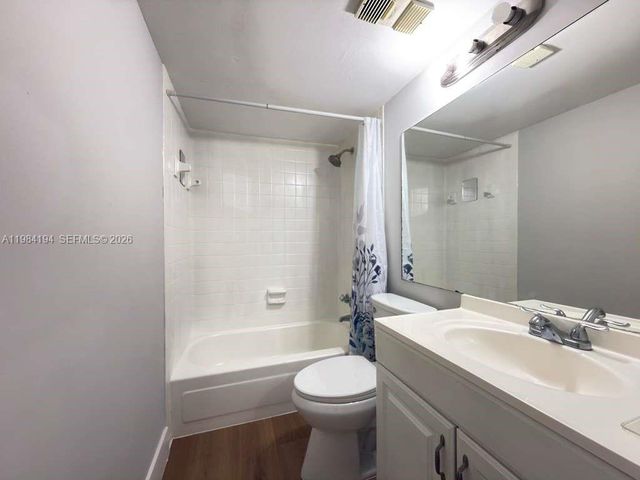 4304 NW 9th Ave 1-2C, Deerfield Beach, FL 33064