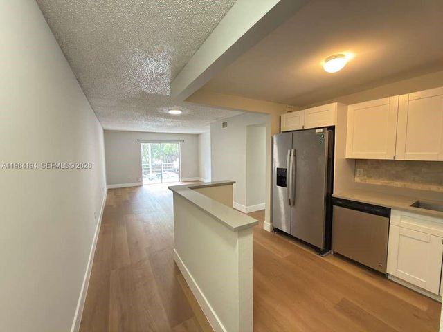 4304 NW 9th Ave 1-2C, Deerfield Beach, FL 33064