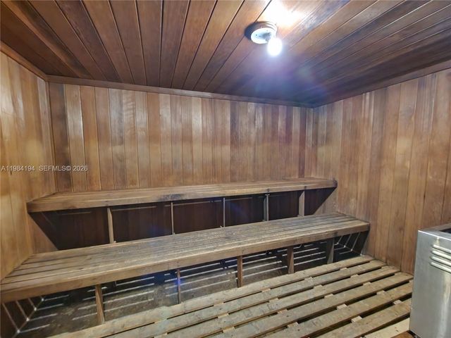 4304 NW 9th Ave 1-2C, Deerfield Beach, FL 33064