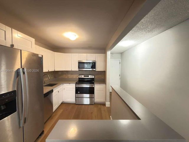 4304 NW 9th Ave 1-2C, Deerfield Beach, FL 33064