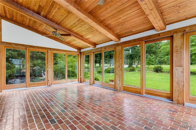 14383 Country Club Dr, Ashland, VA 23005