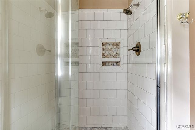 14383 Country Club Dr, Ashland, VA 23005