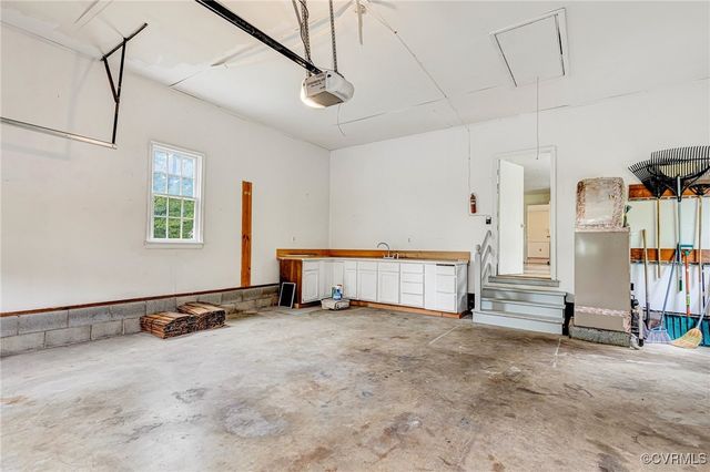 14383 Country Club Dr, Ashland, VA 23005
