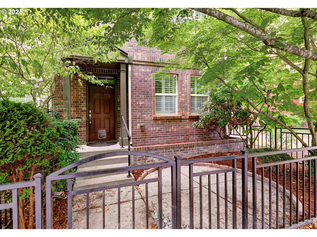 6055 Ne ALDER St, Hillsboro, OR 97124