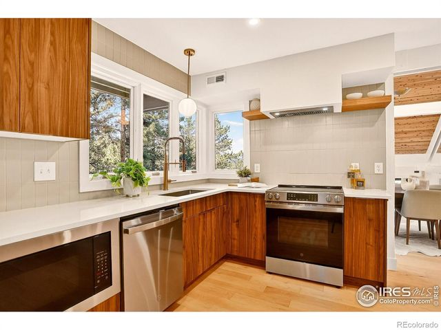 1138 Timber Lane, Boulder, CO 80304