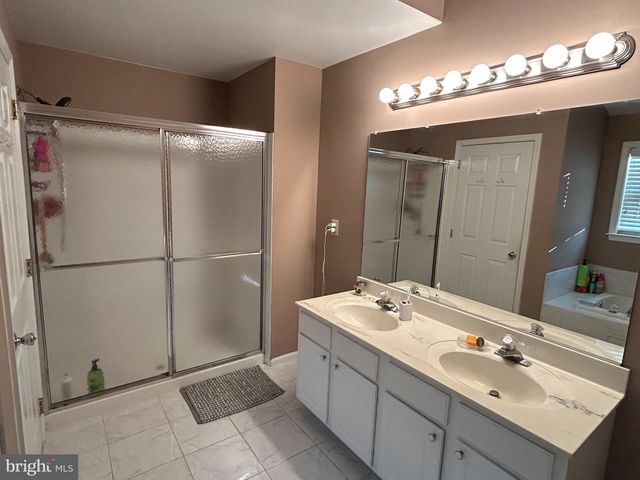 582 CORK CIR, West Chester, PA 19380