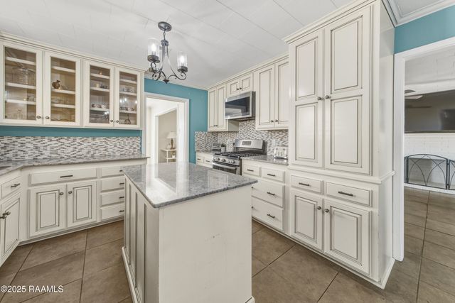 1122 Dugas Road, Lafayette, LA 70507