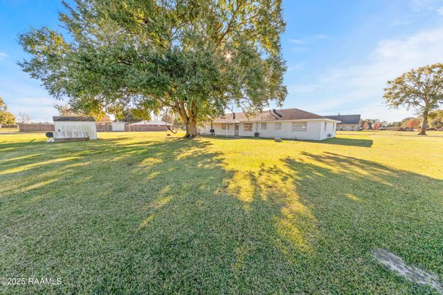 1122 Dugas Road, Lafayette, LA 70507