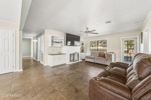 1122 Dugas Road, Lafayette, LA 70507