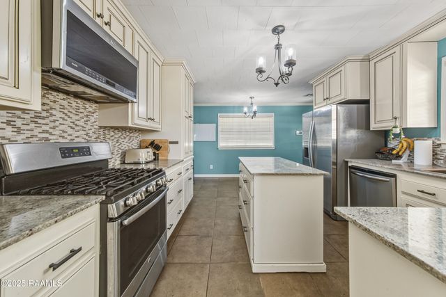 1122 Dugas Road, Lafayette, LA 70507