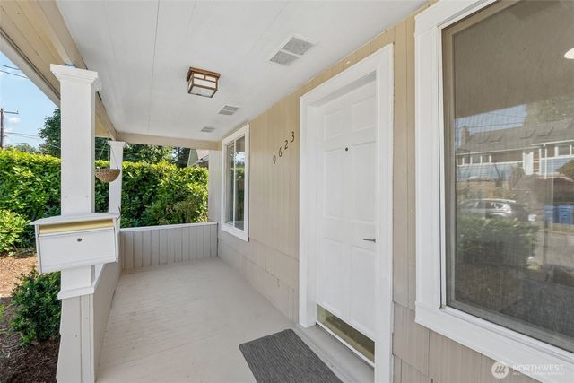 9623 54th Avenue S, Seattle, WA 98118
