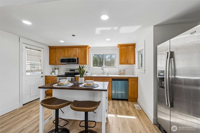 9623 54th Avenue S, Seattle, WA 98118